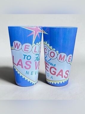Retro Welcome to Fabulous Las Vegas Nevada 16oz Pint Glasses Set of 2